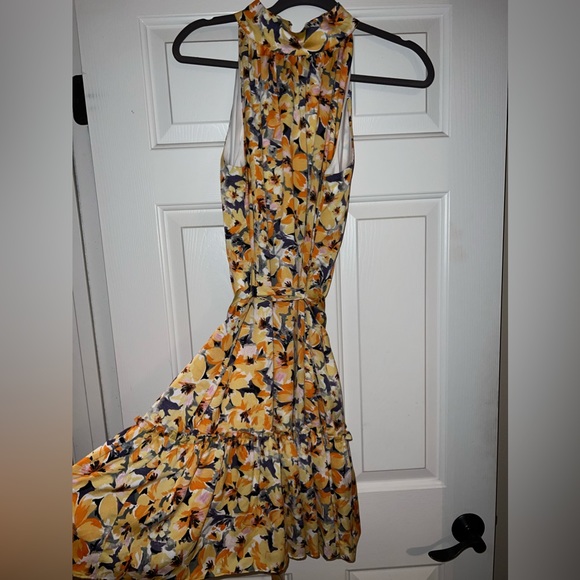 Daytime Floral Dress - Picture 1 of 1